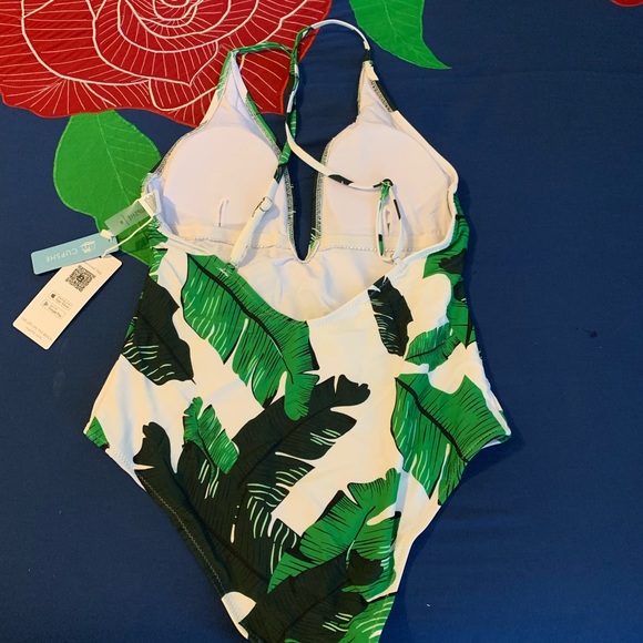 Bathing suit - Picture 2 of 2